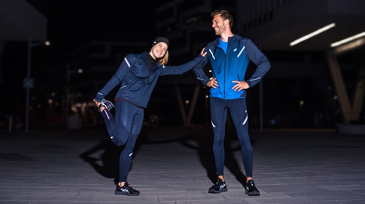 Hardlopen in het donker. Hoe val jij op?